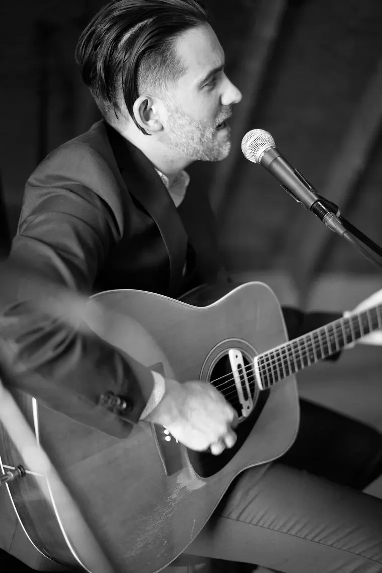 Joseph & Erika, live music & dj duo — photo 2