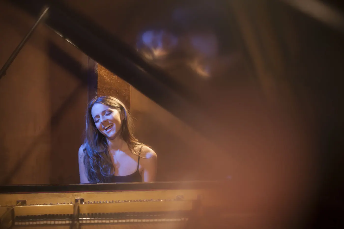 Violette, singing pianist — photo 2