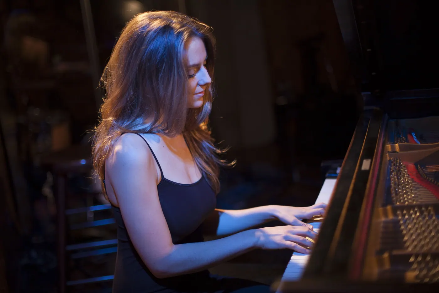 Singing-Pianist